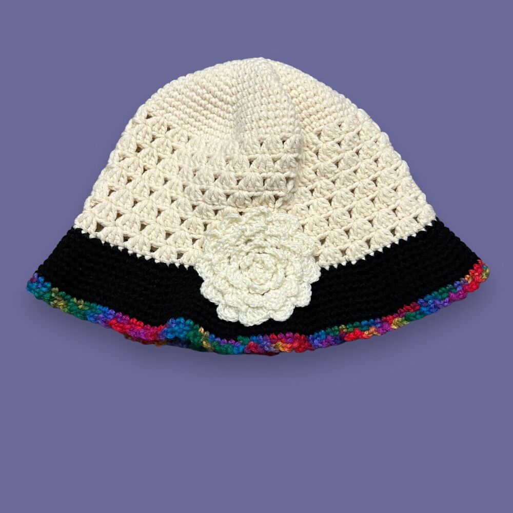 Vintage Handmade Crochet Bucket Hat 80s 90s Unisex Oversized Cute Flower Cream